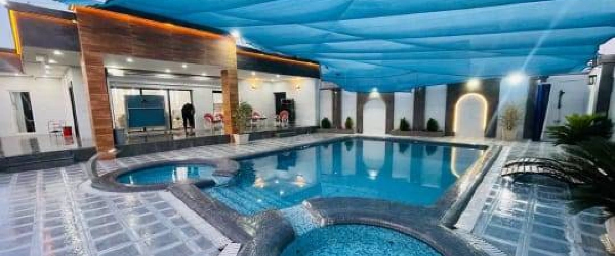 ۷ مرحله نصب حرفه‌ای توری سایبان روی استخر با نسوم بافت: راهنمای کامل و ایمن